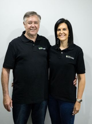 Ian en Suzette Brink — CEO and Director